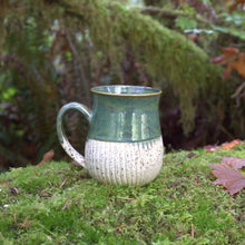 Load image into Gallery viewer, Oak Leaf Mug - Moss Green