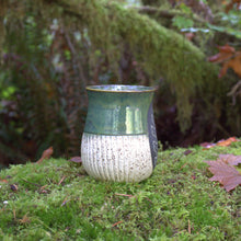 Load image into Gallery viewer, Oak Leaf Mug - Moss Green