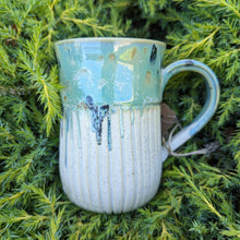 Load image into Gallery viewer, Trillium Mug - Sea Foam
