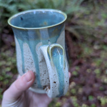 Load image into Gallery viewer, Oak Leaf Mug - Seafoam Green
