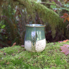 Load image into Gallery viewer, Oak Leaf Mug - Moss Green
